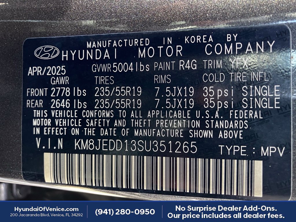 Used 2025 Hyundai Tucson Limited AWD/4WD image 16