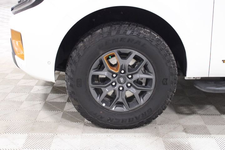 Used 2025 Ford Expedition Tremor image 46