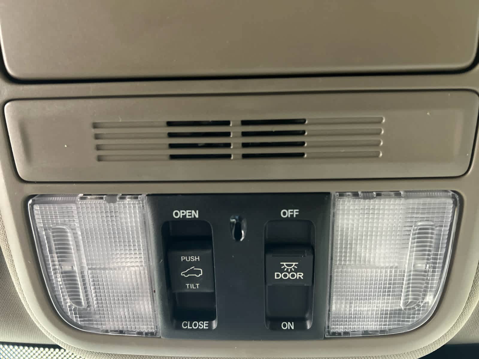 Used 2019 Honda Odyssey EX-L image 9