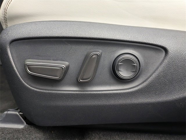 Used 2024 Toyota RAV4 XLE Premium image 21