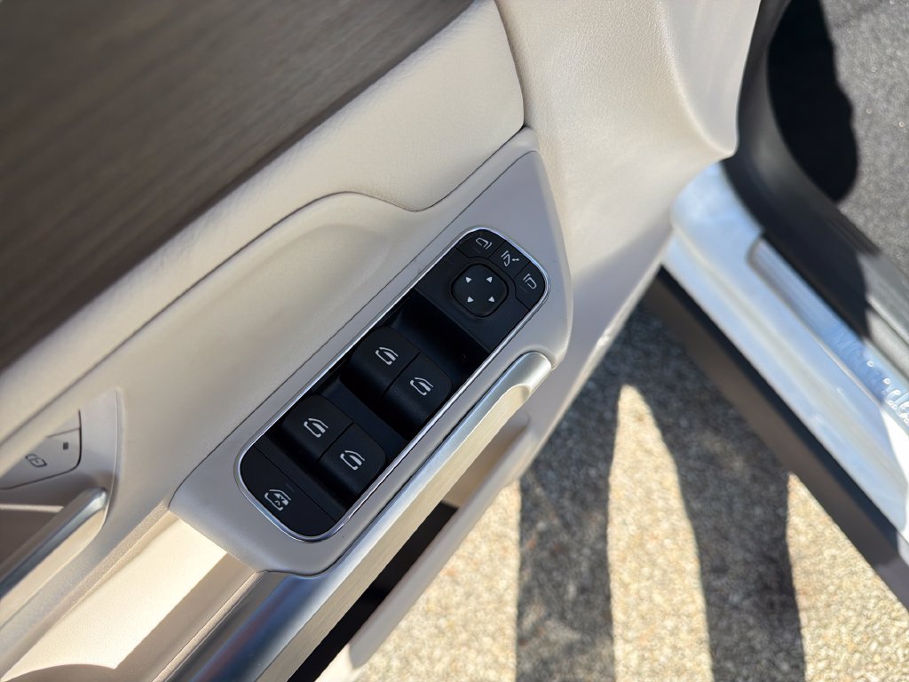New 2026 Mercedes-Benz GLB 250 4MATIC image 18