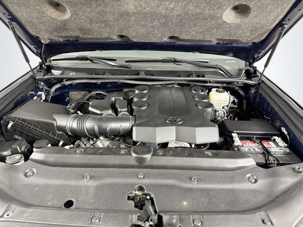 Certified 2019 Toyota 4Runner SR5 Premium AWD/4WD image 32