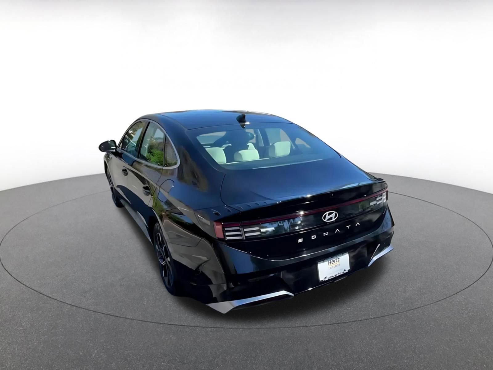 Used 2025 Hyundai Sonata SEL FWD image 4