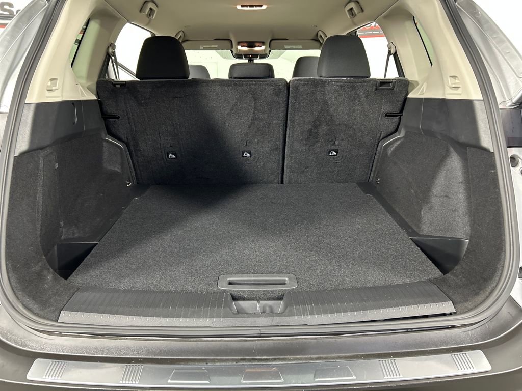 Used 2023 Nissan Rogue SV image 28