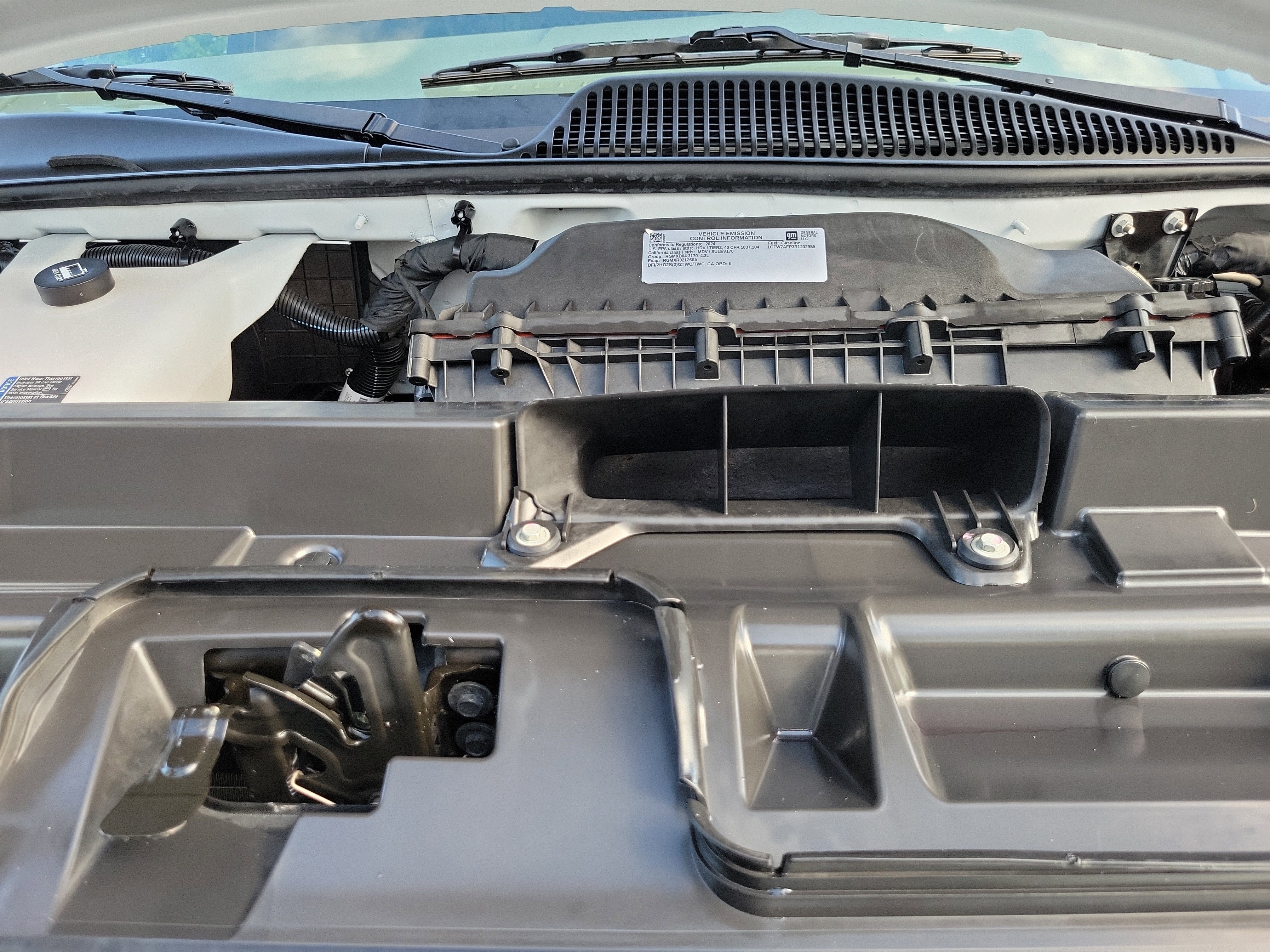 Used 2024 GMC Savana 2500 w/ Driver Convenience Package image 25