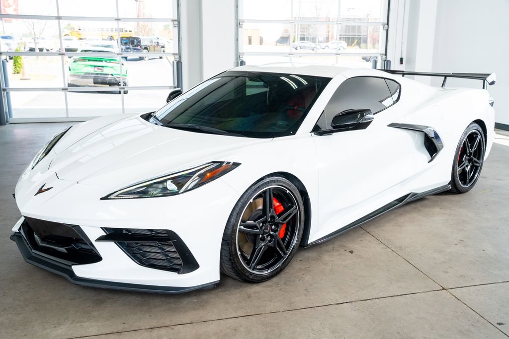 Used 2022 Chevrolet Corvette Stingray Coupe w/ Z51 Performance Package image 11