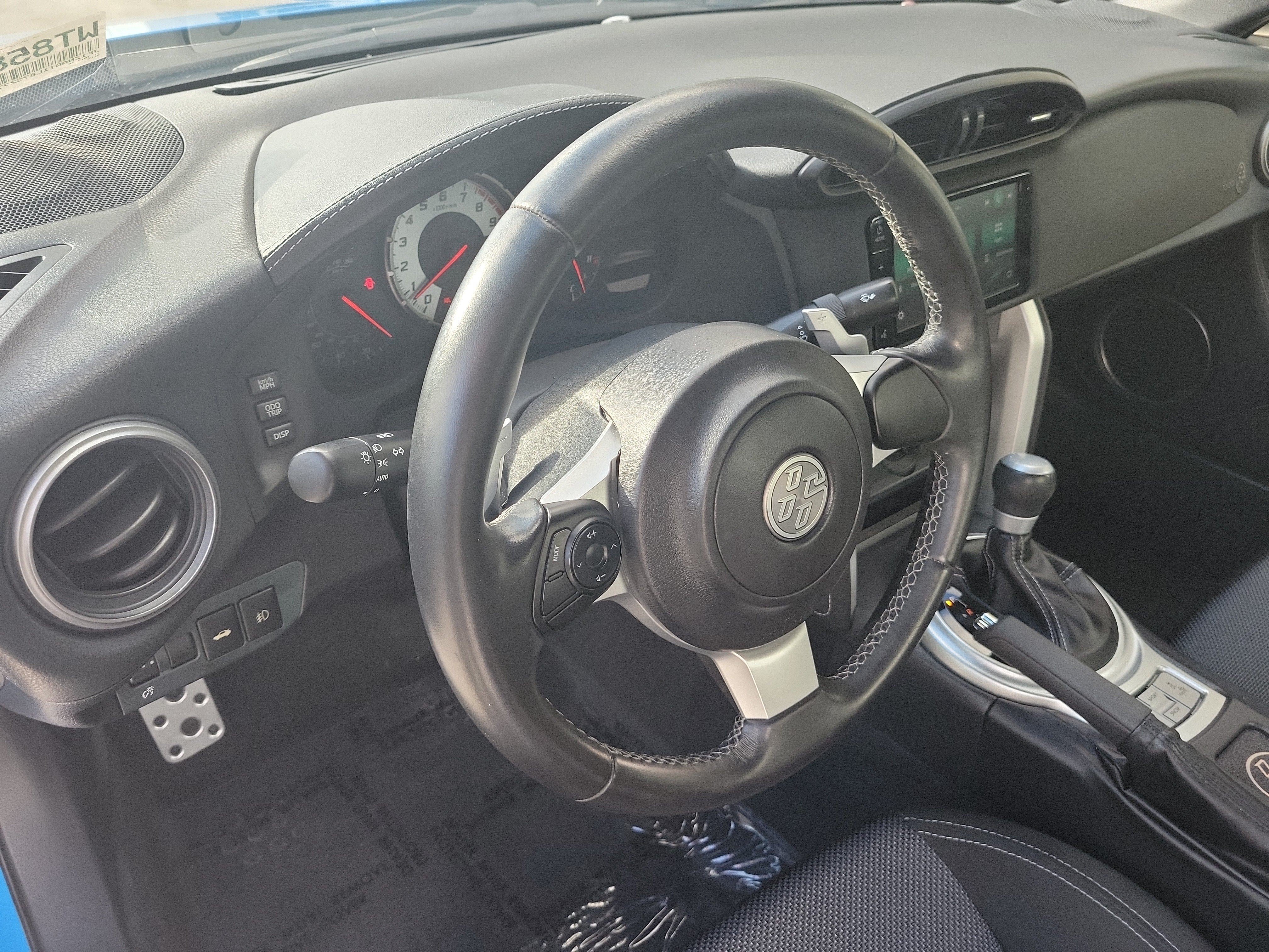 Used 2020 Toyota 86 RWD image 16