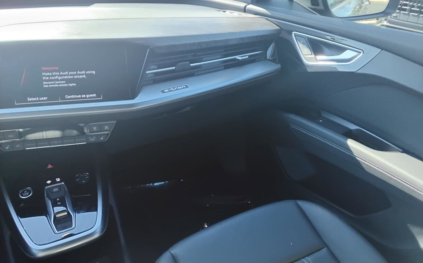 Certified 2025 Audi Q4 e-tron Premium w/ Convenience Package image 22