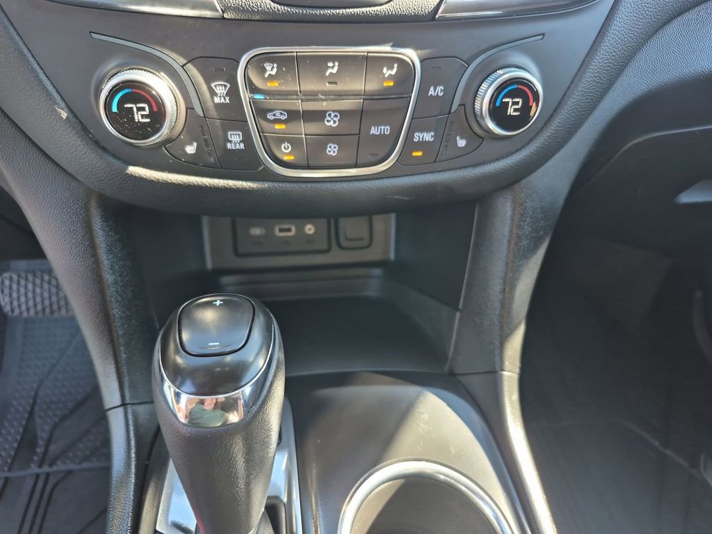 Used 2019 Chevrolet Equinox LT image 25