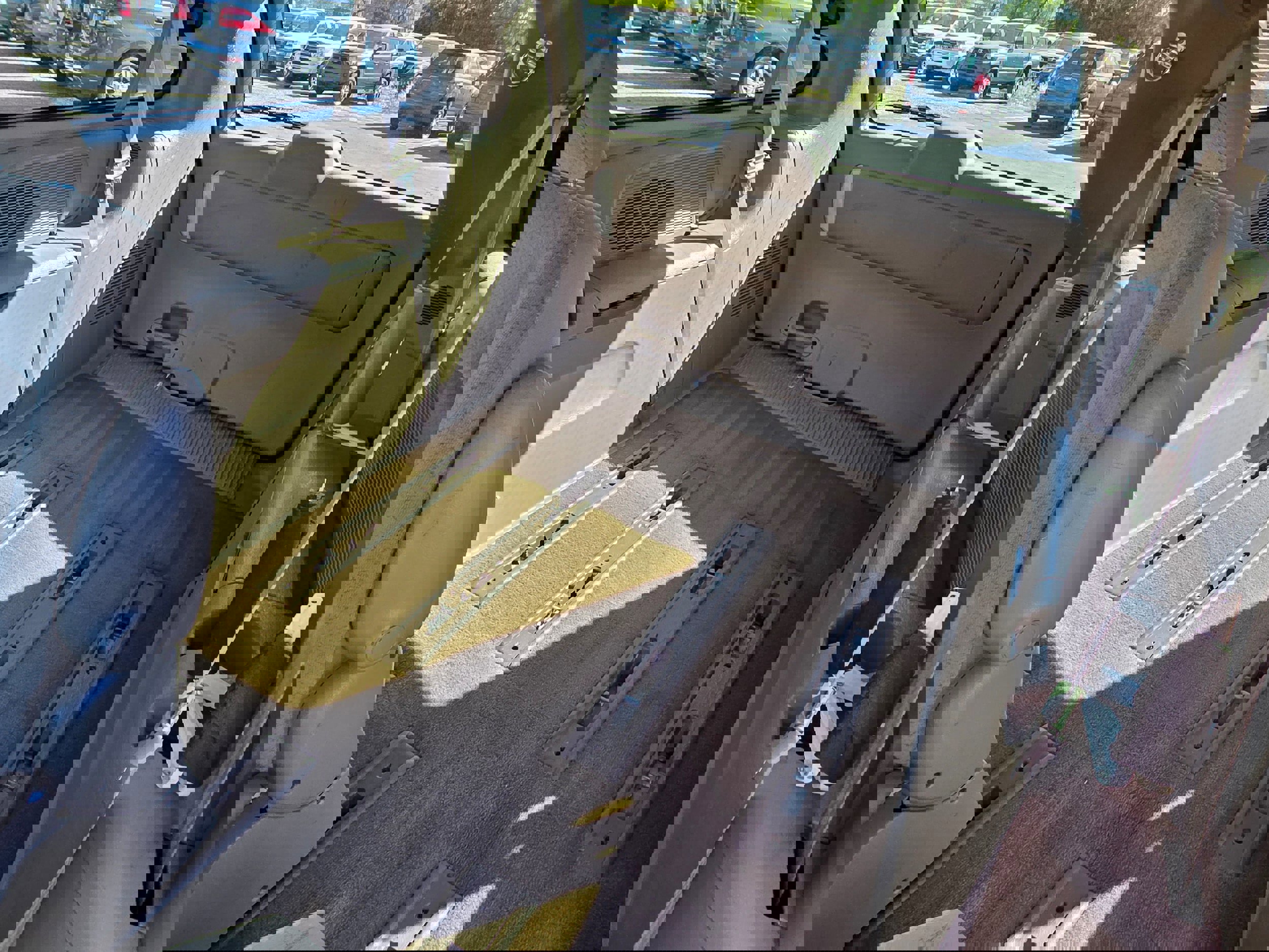 Used 2003 Chrysler Town & Country LX FWD image 21