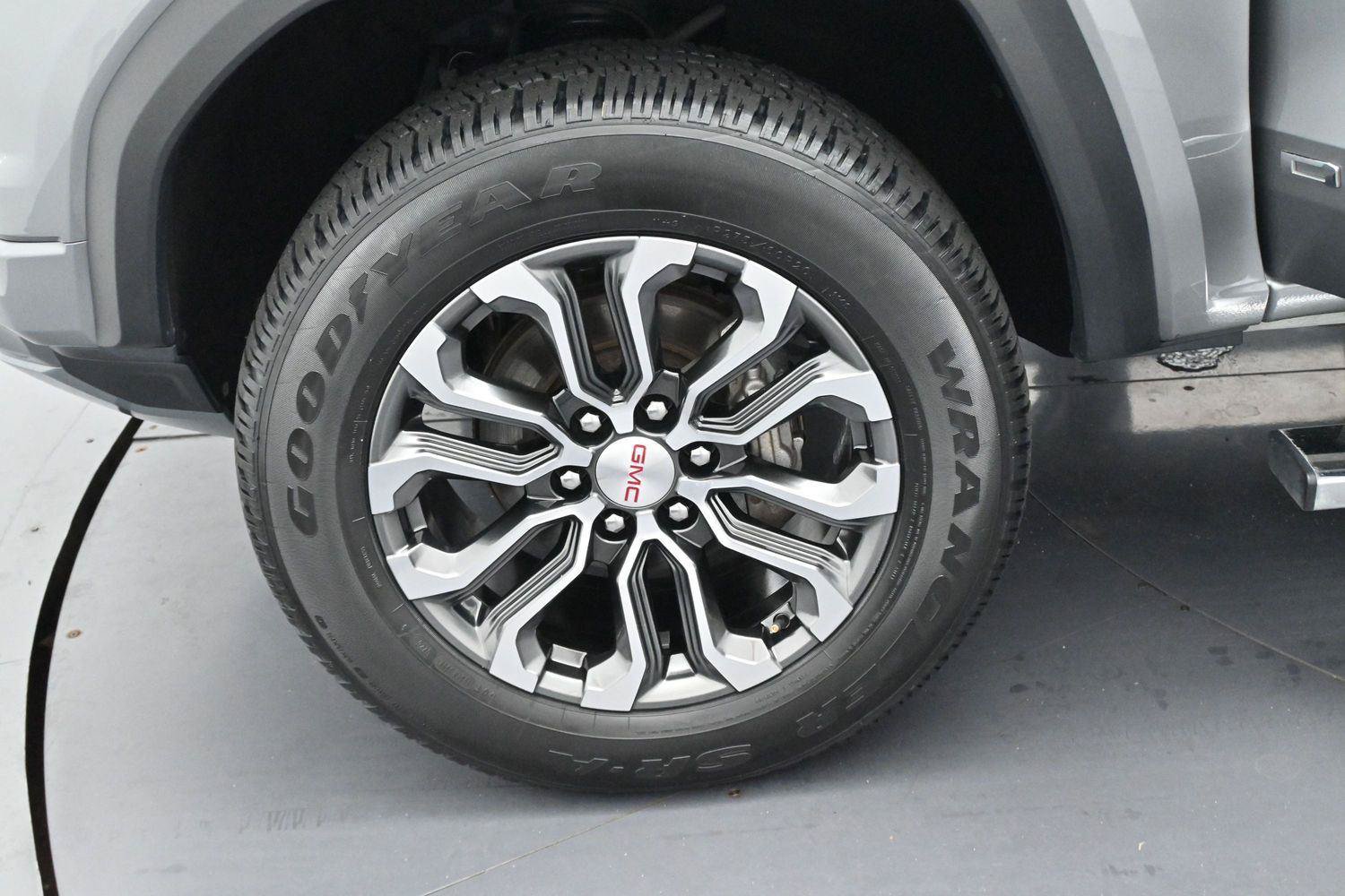 Used 2023 GMC Canyon Denali AWD/4WD image 37
