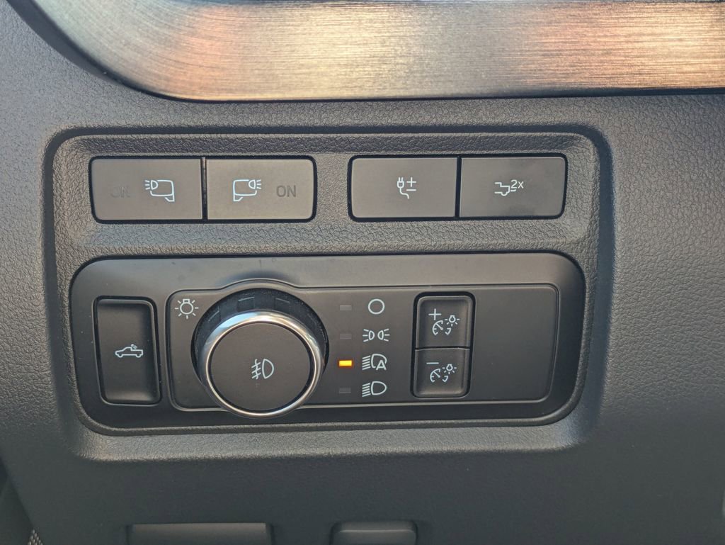 Used 2023 Ford F250 Lariat w/ Lariat Ultimate Package image 28