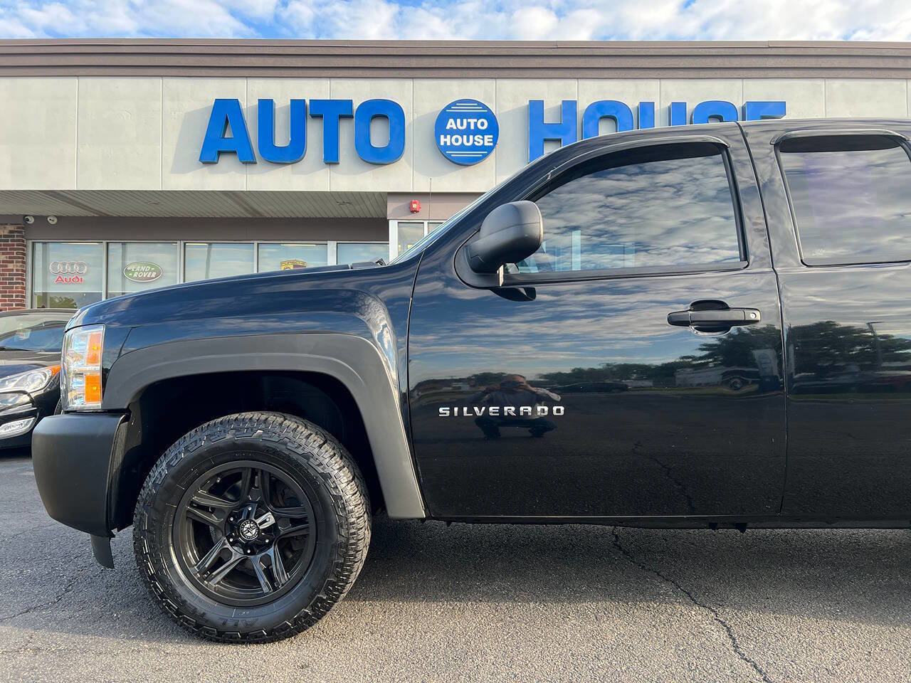 Used 2012 Chevrolet Silverado 1500 W/T RWD image 32