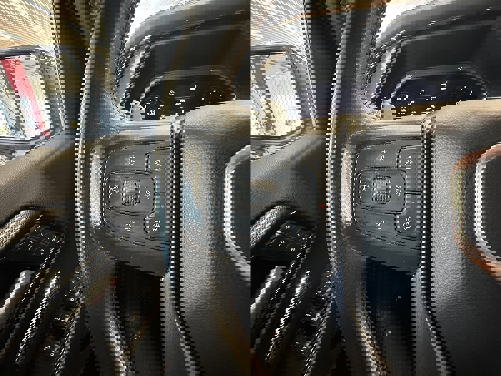 Used 2023 GMC Sierra 1500 AT4 w/ AT4 Preferred Package image 17