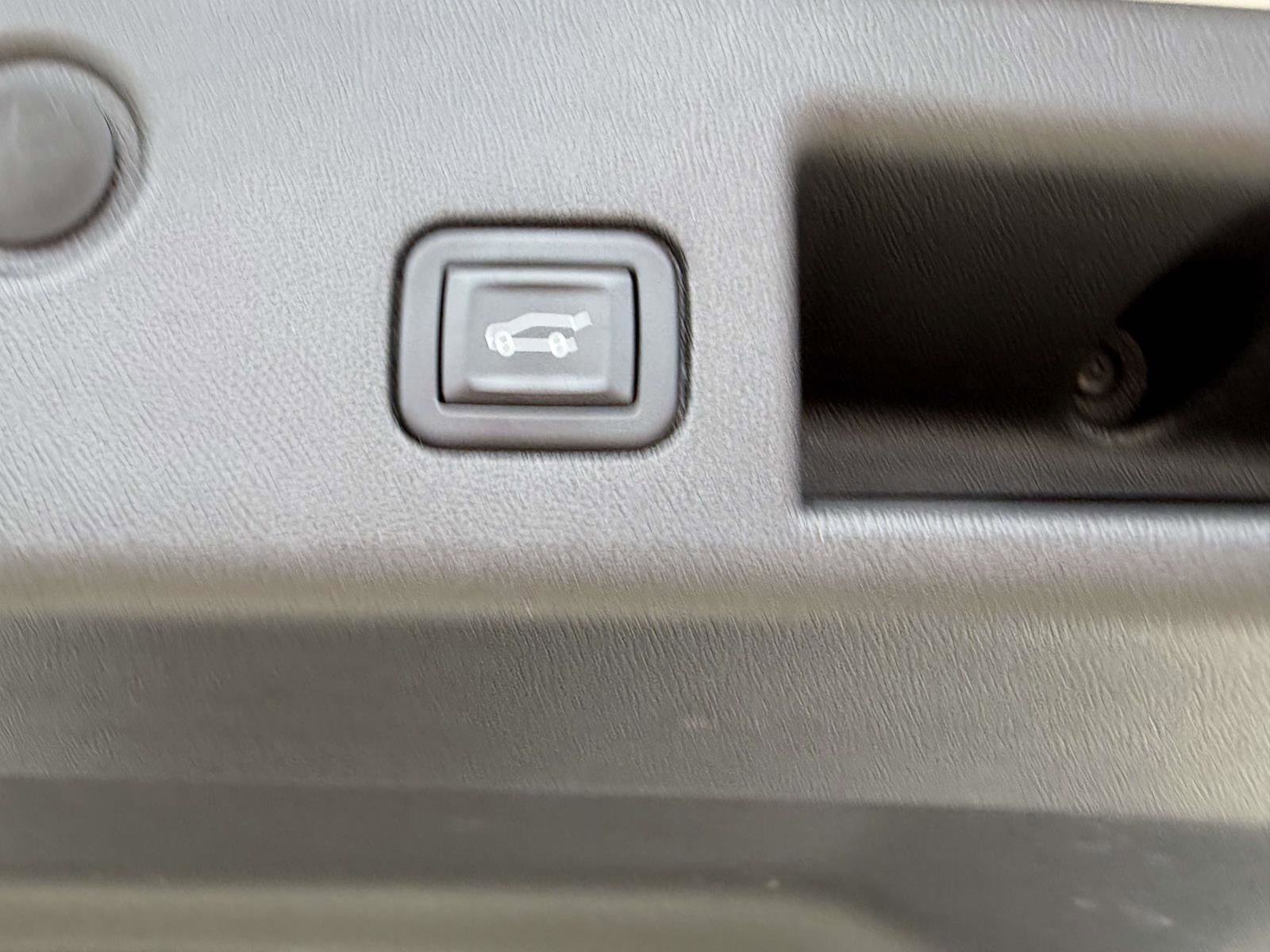 Certified 2022 Chevrolet Equinox RS image 8