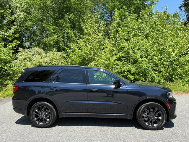 Used 2025 Dodge Durango GT w/ Blacktop Package AWD/4WD image 5