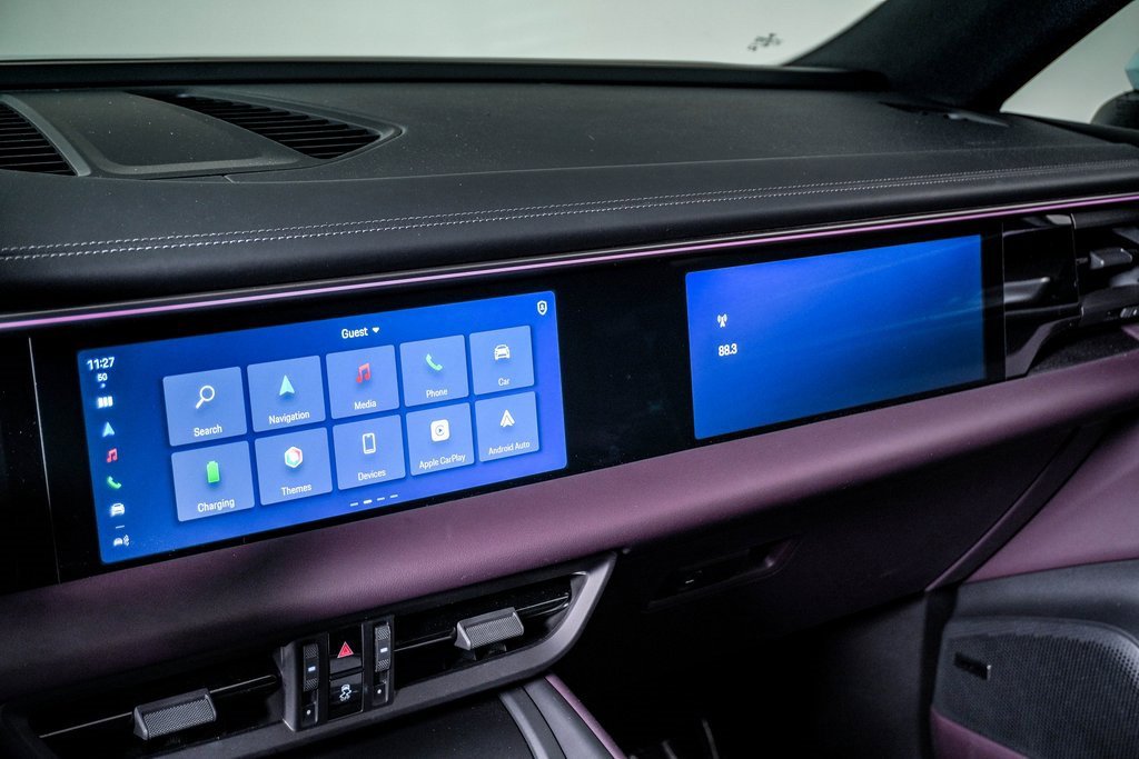 Certified 2025 Porsche Macan 4S Electric image 22