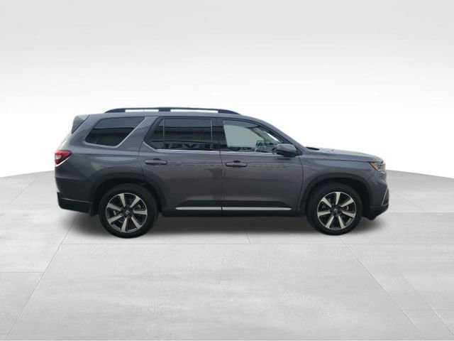Used 2025 Honda Pilot Elite image 6