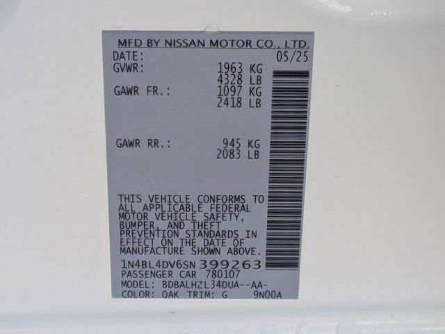 Used 2025 Nissan Altima 2.5 SV image 25