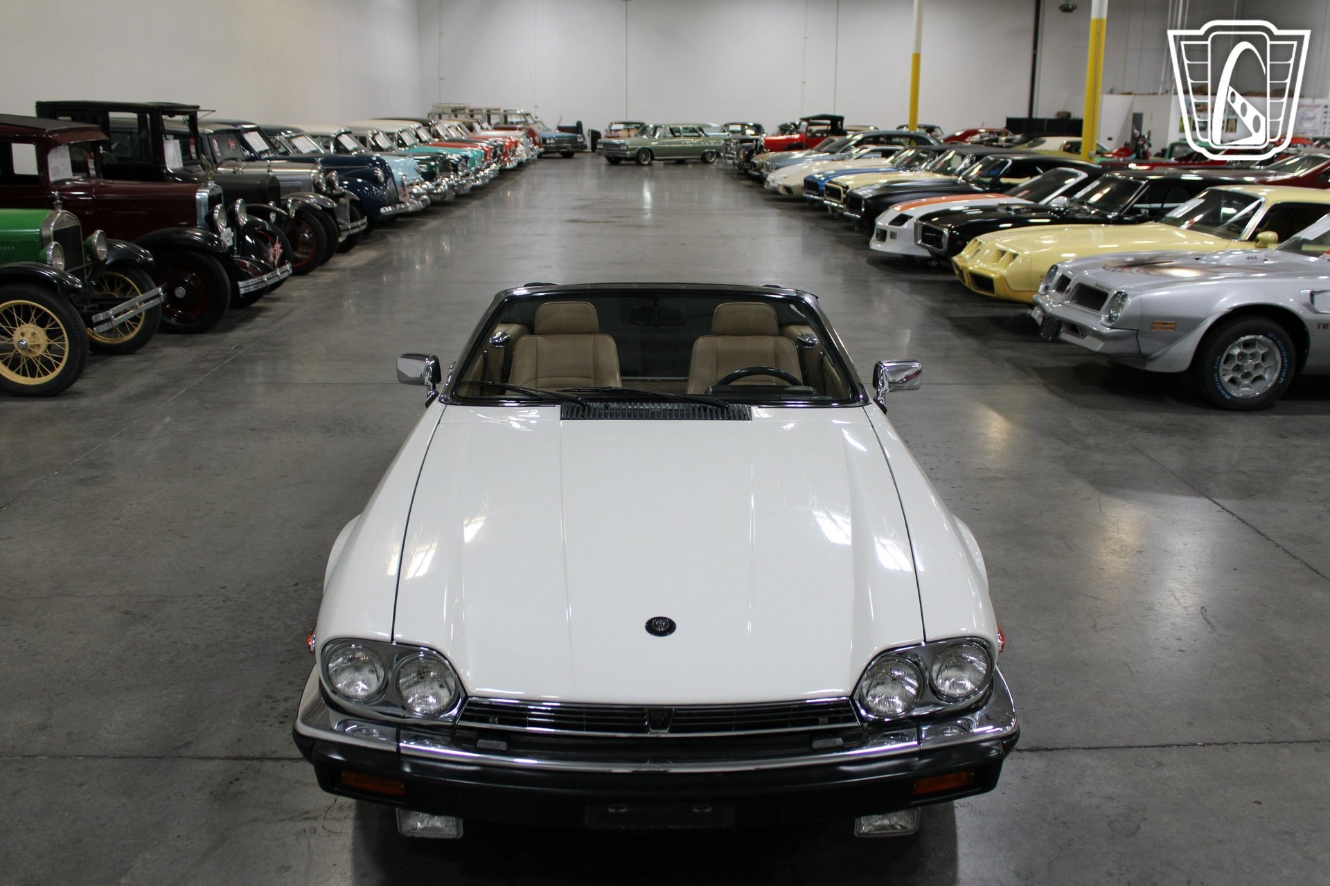 Used 1989 Jaguar XJS V12 Convertible RWD image 2