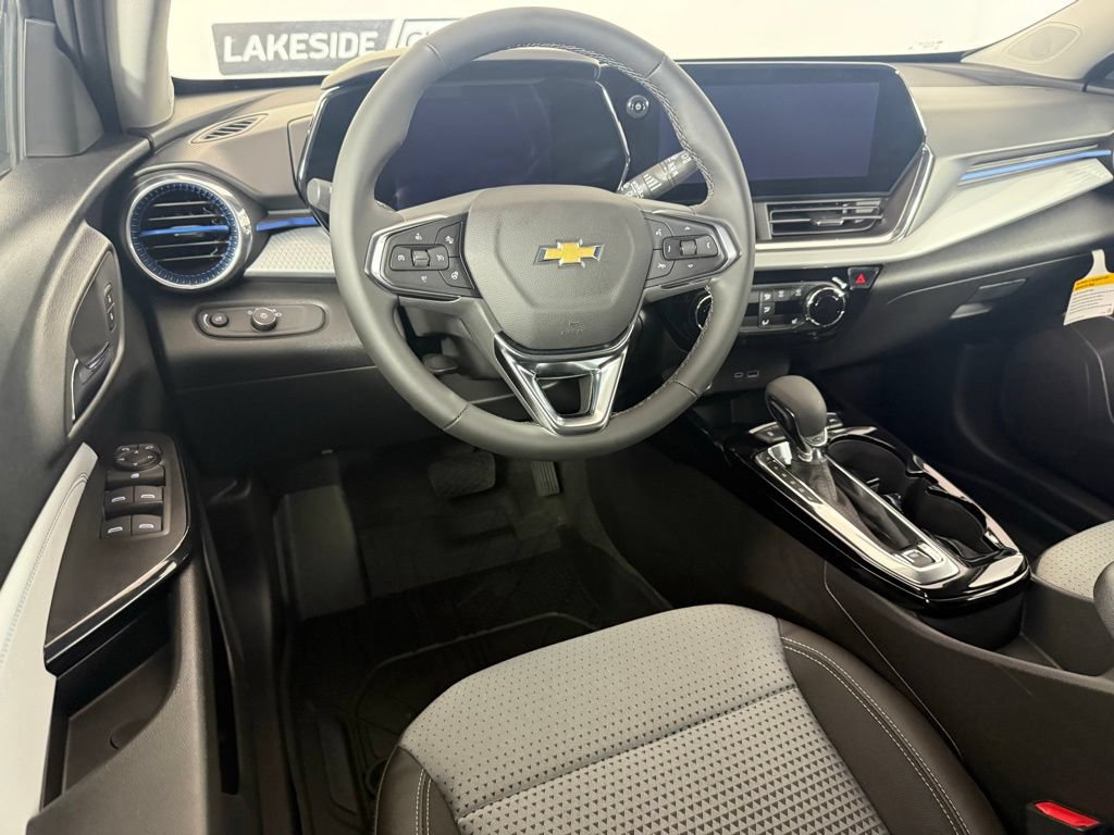 New 2026 Chevrolet Trax LT w/ Driver Confidence Package FWD image 17