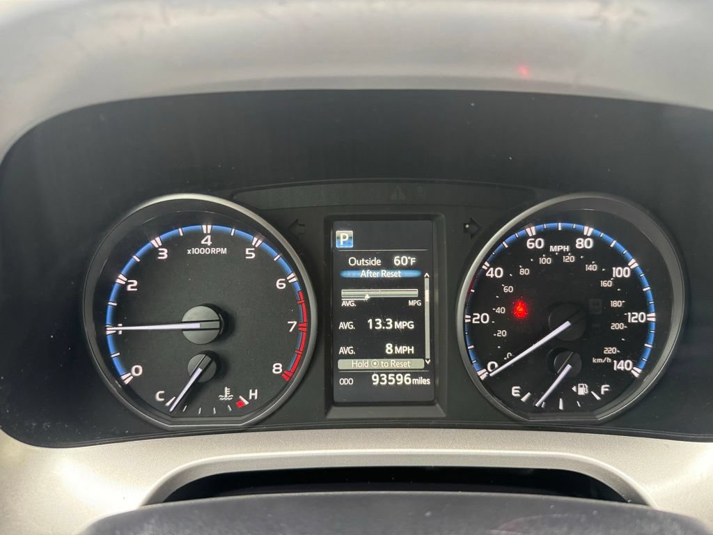 Used 2017 Toyota RAV4 XLE w/ Protection Package AWD/4WD image 21