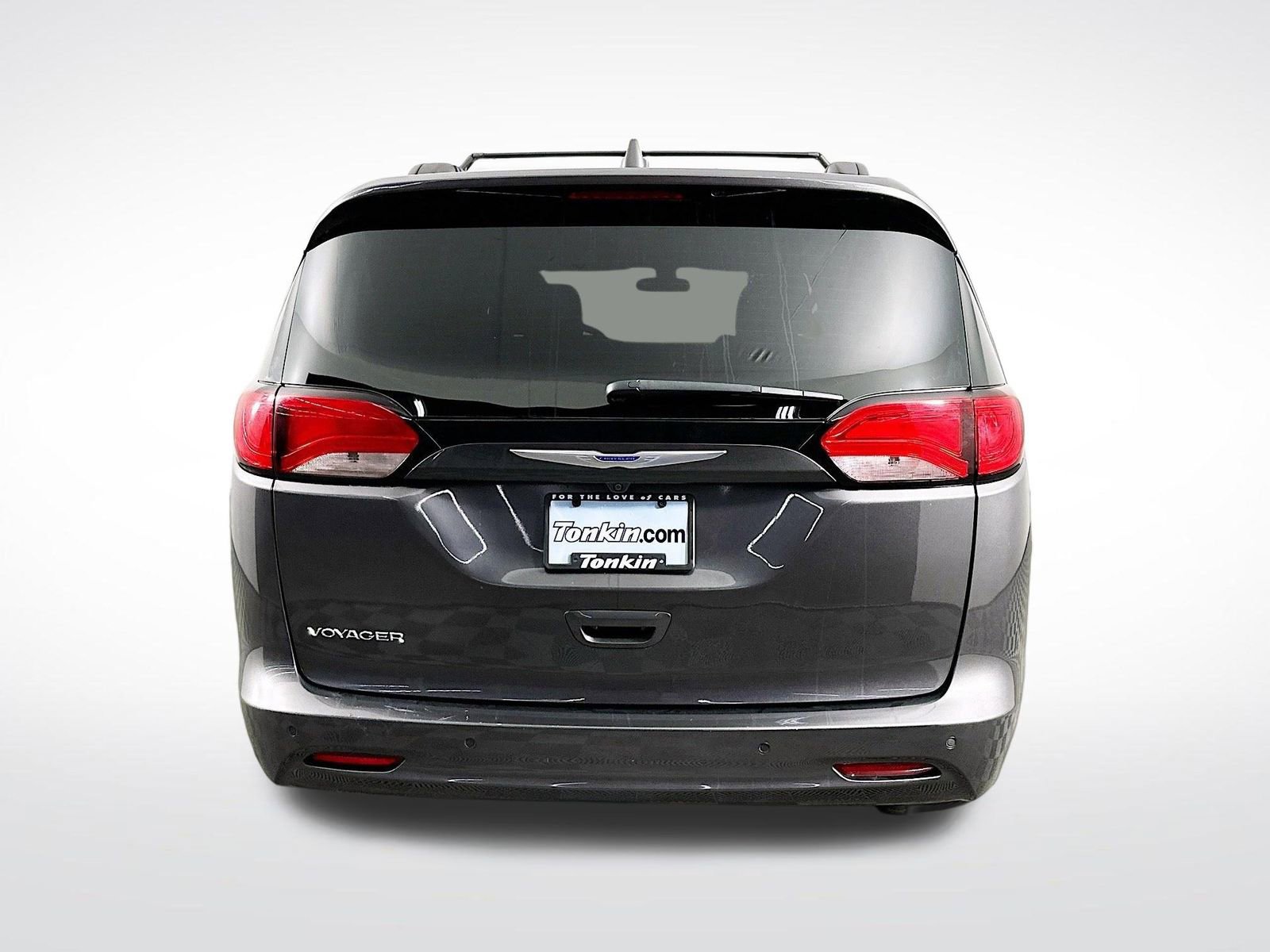 Used 2020 Chrysler Voyager LX image 7