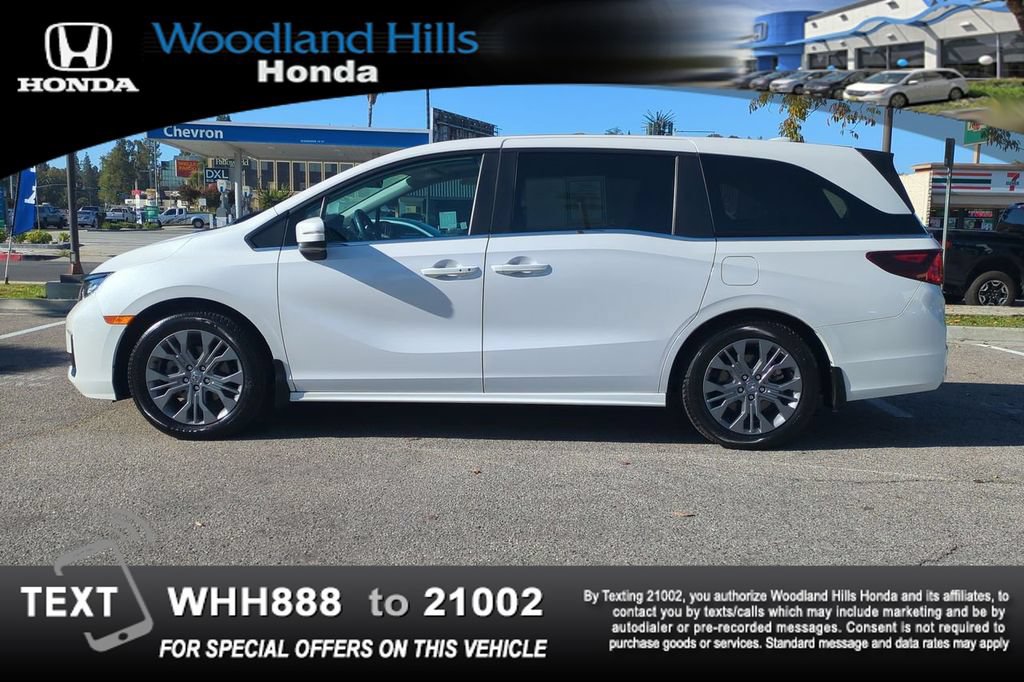Used 2025 Honda Odyssey Touring image 8