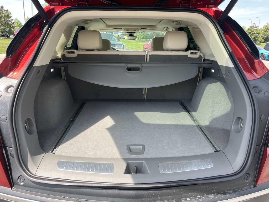 New 2026 Cadillac XT5 Premium Luxury w/ Driver Assist Package AWD/4WD image 11