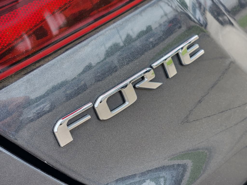 Certified 2021 Kia Forte LXS image 19