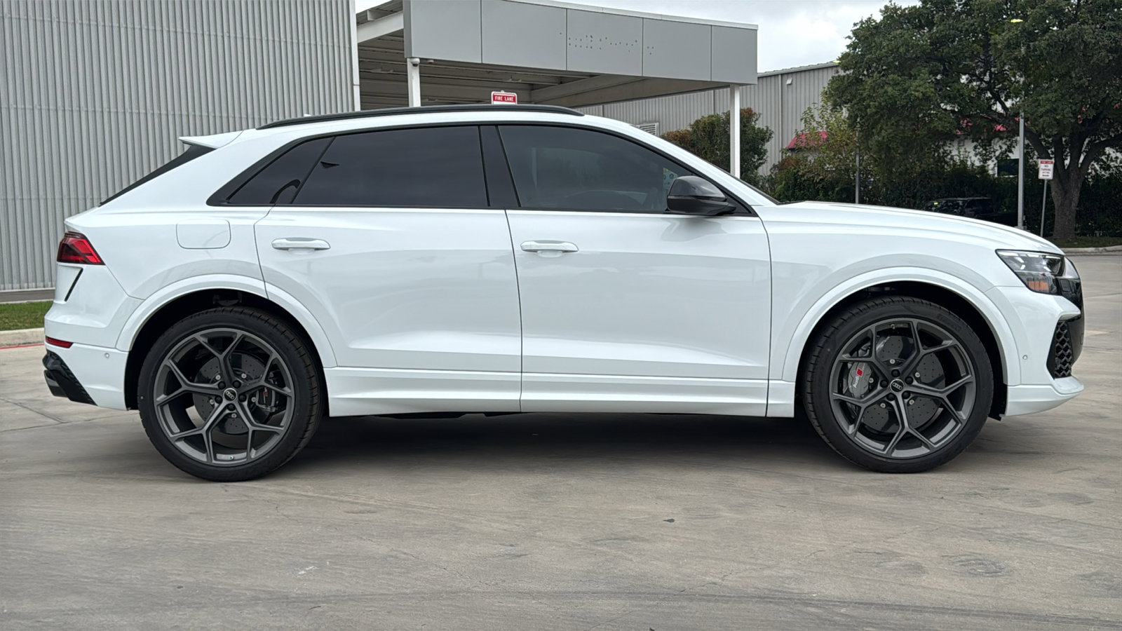 New 2026 Audi RS Q8 performance image 8