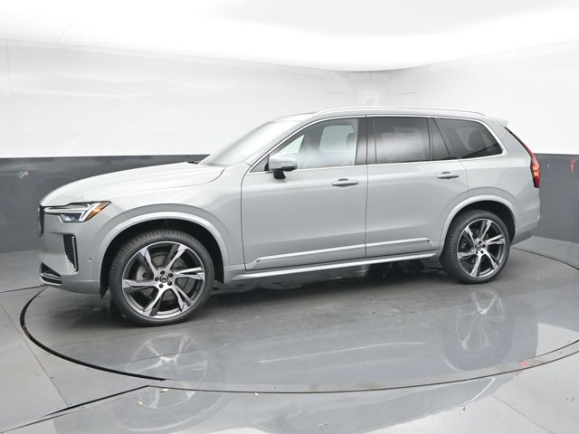 New 2026 Volvo XC90 B5 Plus w/ Protection Package Premier AWD/4WD image 4