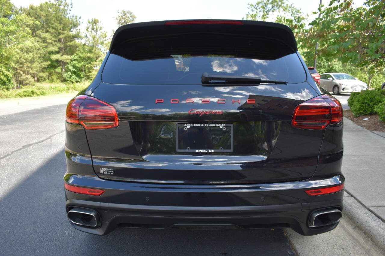 Used 2018 Porsche Cayenne Platinum Edition AWD/4WD image 6