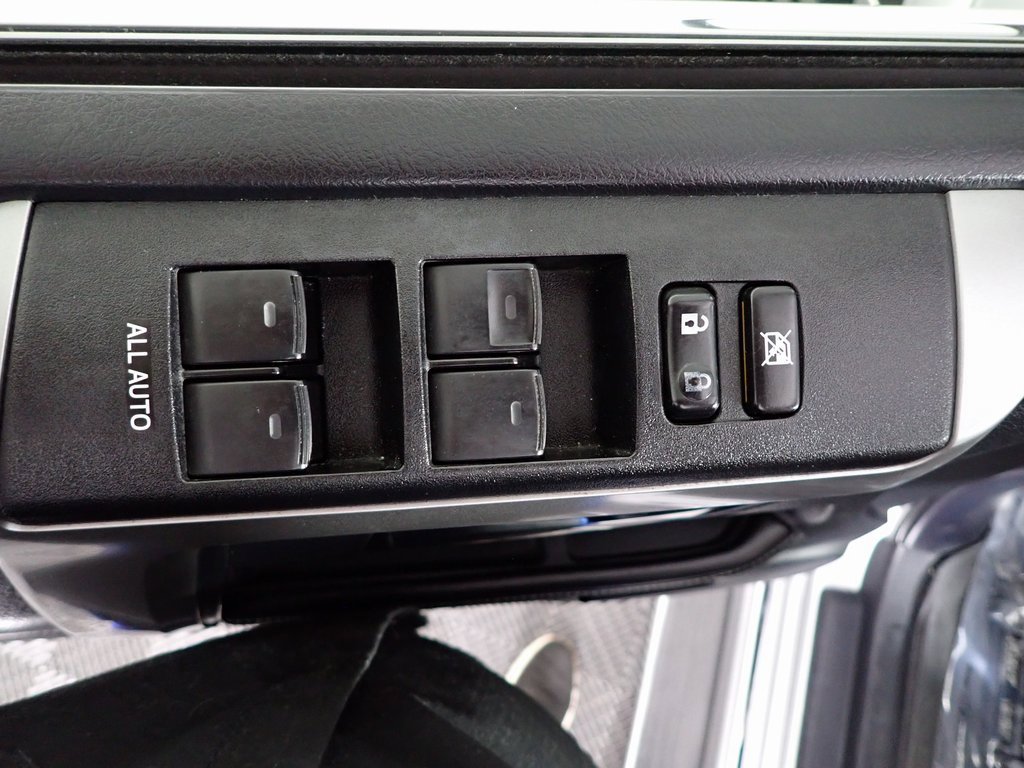 Used 2014 Toyota 4Runner Limited image 22