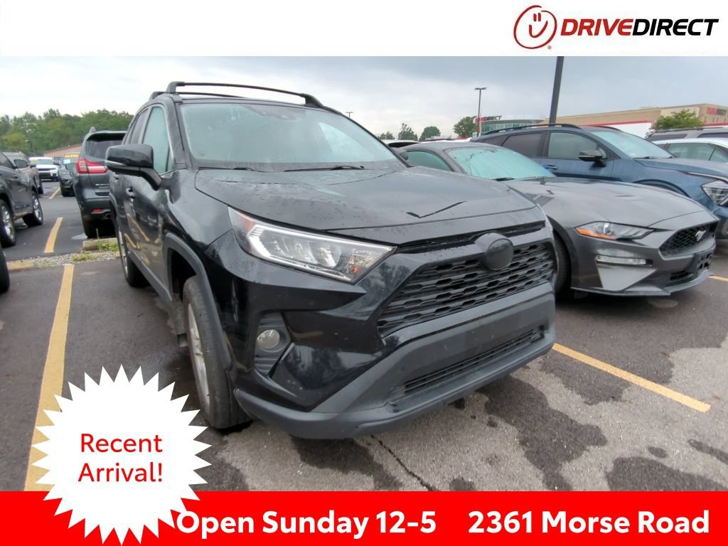 Used 2021 Toyota RAV4 XLE w/ Convenience Package AWD/4WD image 1