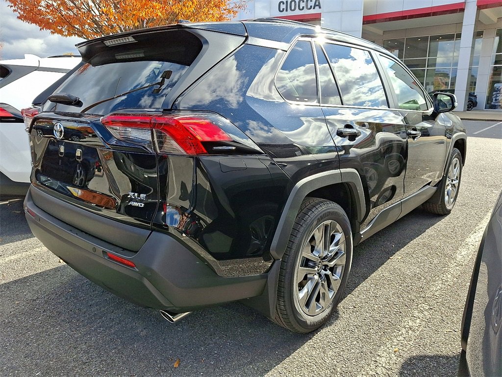 New 2025 Toyota RAV4 XLE Premium image 4