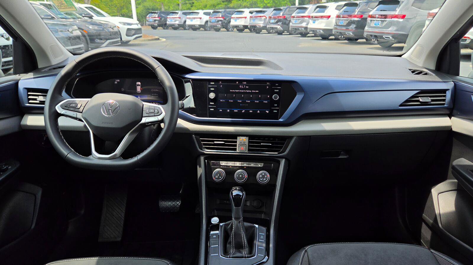 Certified 2023 Volkswagen Taos SE w/ Panoramic Sunroof Package FWD image 59