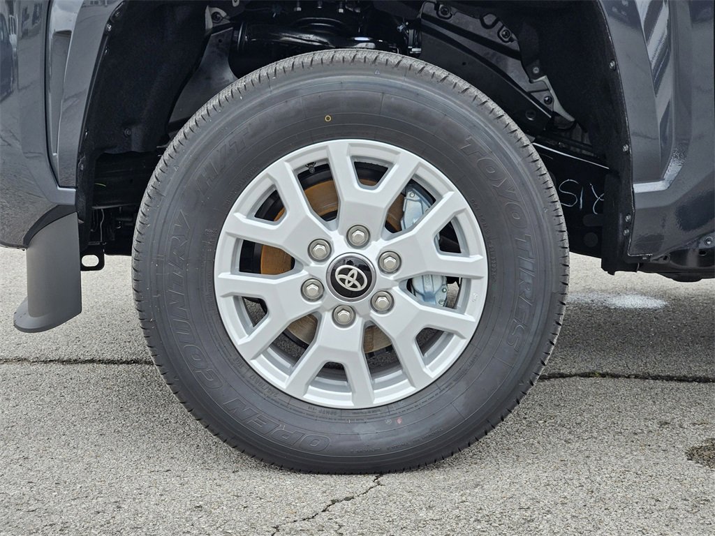 New 2025 Toyota Tacoma SR5 w/ Blackout Package (GST) image 9