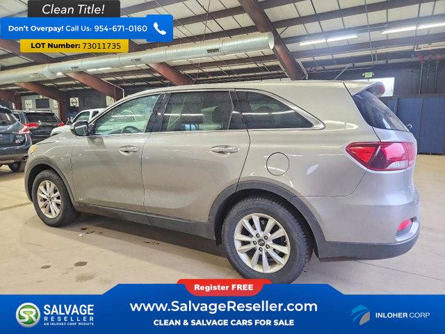 Used 2019 Kia Sorento AWD V6 image 3