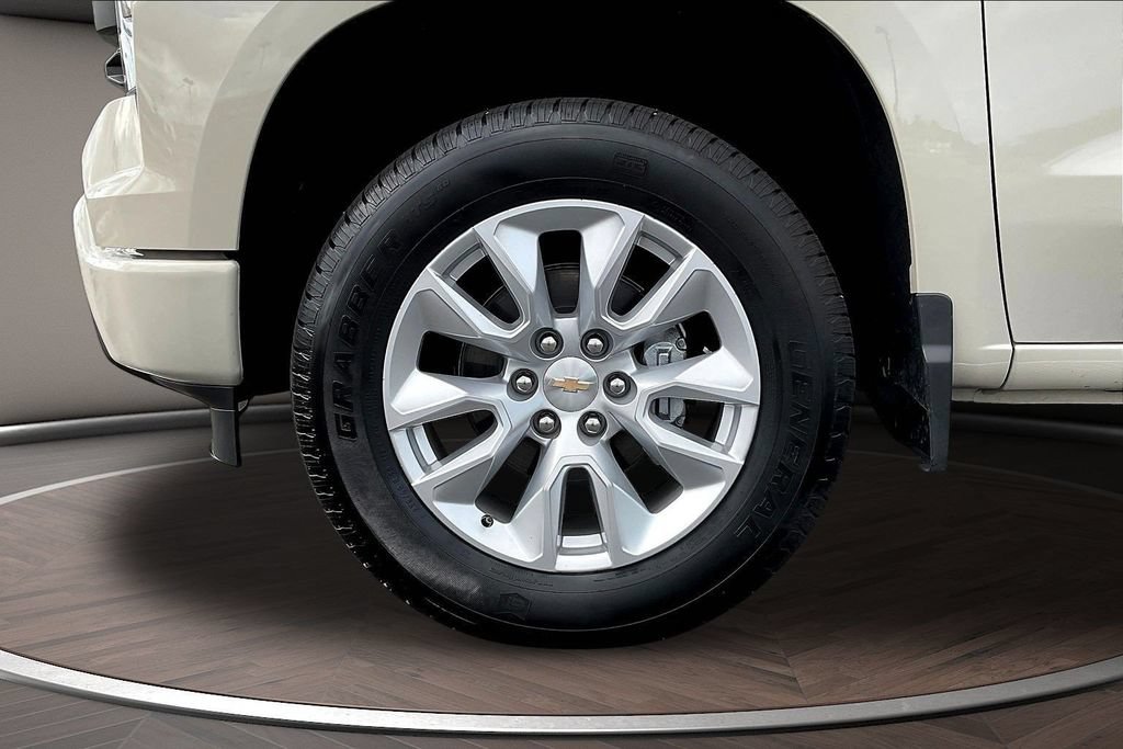 Used 2026 Chevrolet Silverado 1500 Custom AWD/4WD image 38