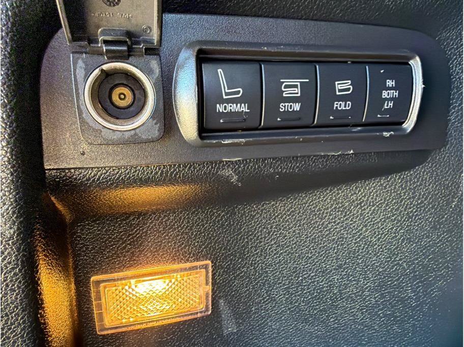 Used 2017 Ford Explorer Sport w/ Equipment Group 401A AWD/4WD image 14