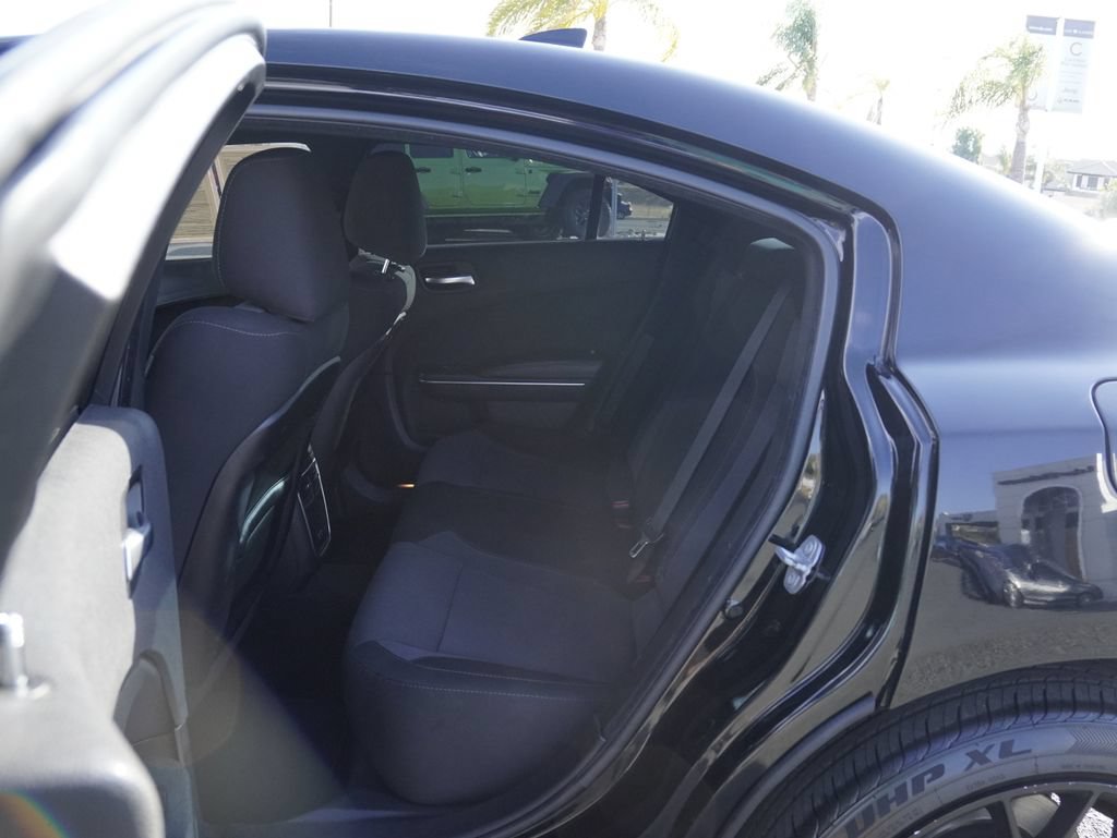 Used 2016 Dodge Charger SXT RWD image 26