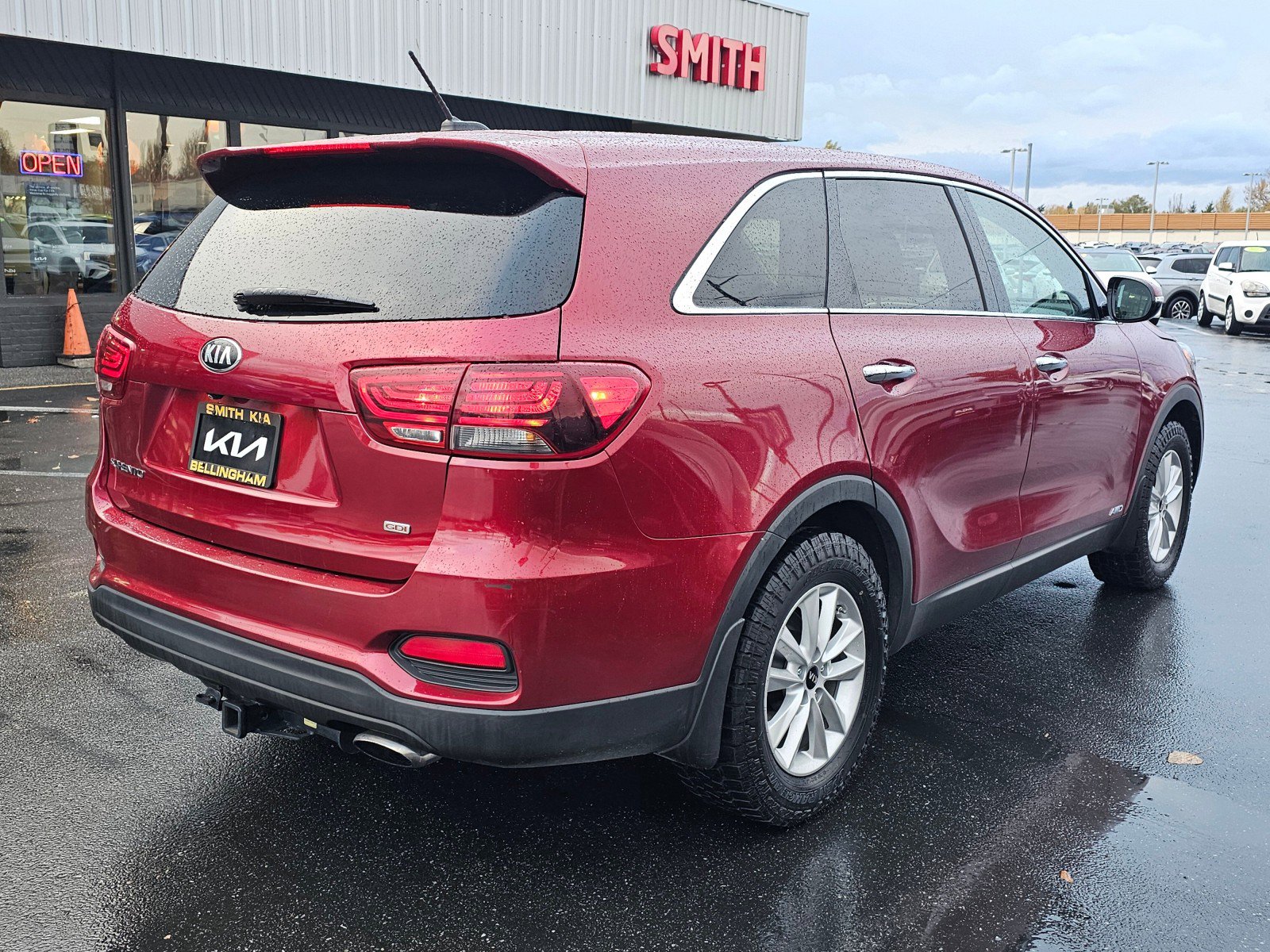 Used 2020 Kia Sorento LX image 3