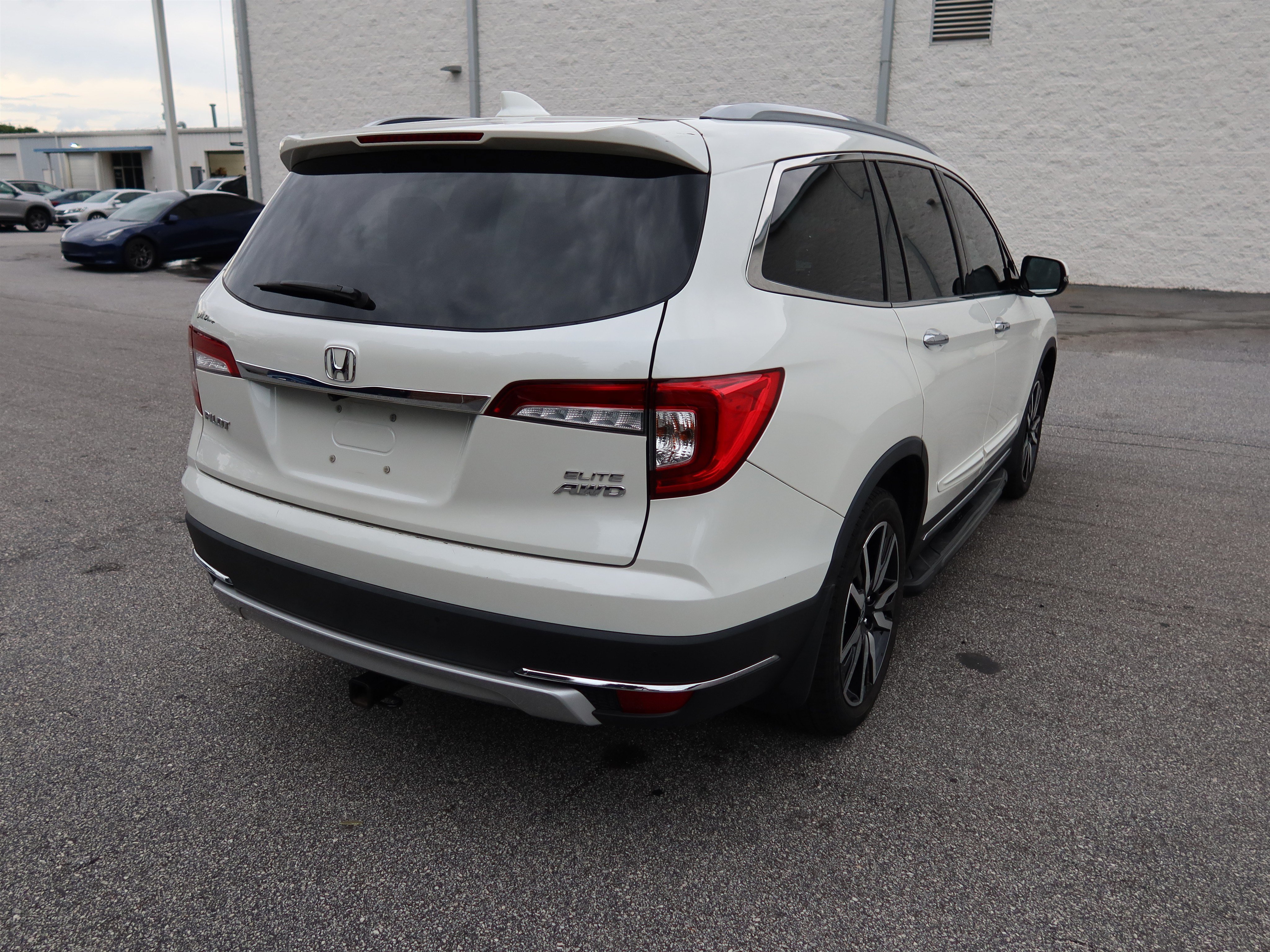 Used 2019 Honda Pilot Elite image 4