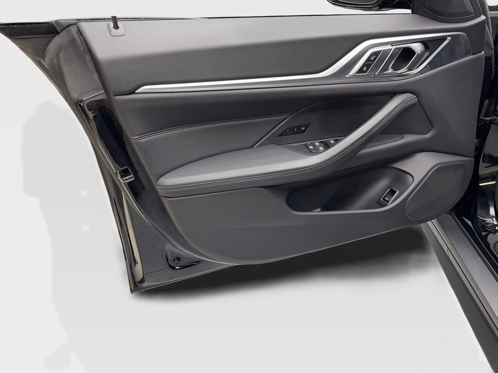 Used 2023 BMW i4 eDrive35 image 32