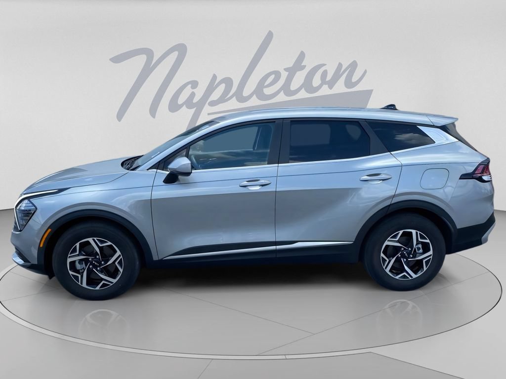 Used 2025 Kia Sportage LX FWD image 6