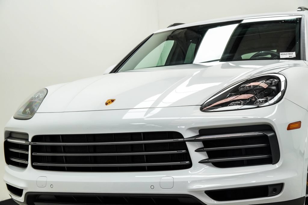 Used 2022 Porsche Cayenne S Platinum AWD/4WD image 2