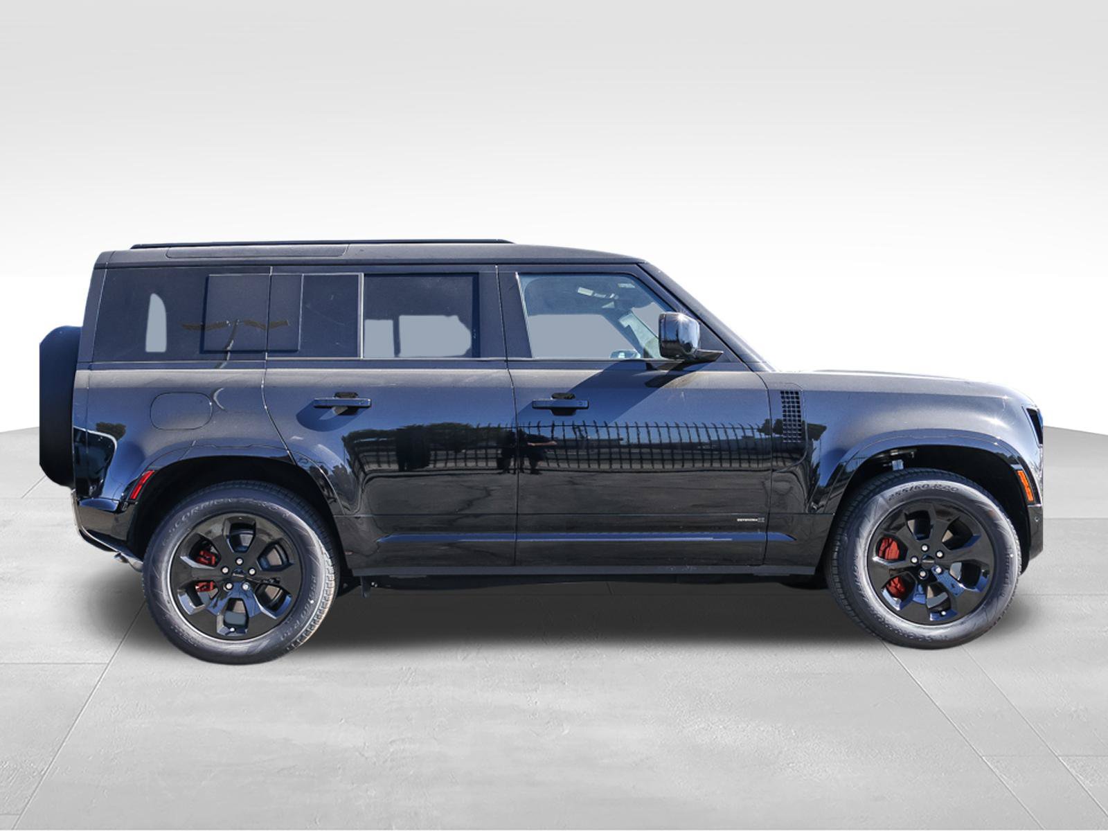 New 2026 Land Rover Defender 110 X AWD/4WD image 4