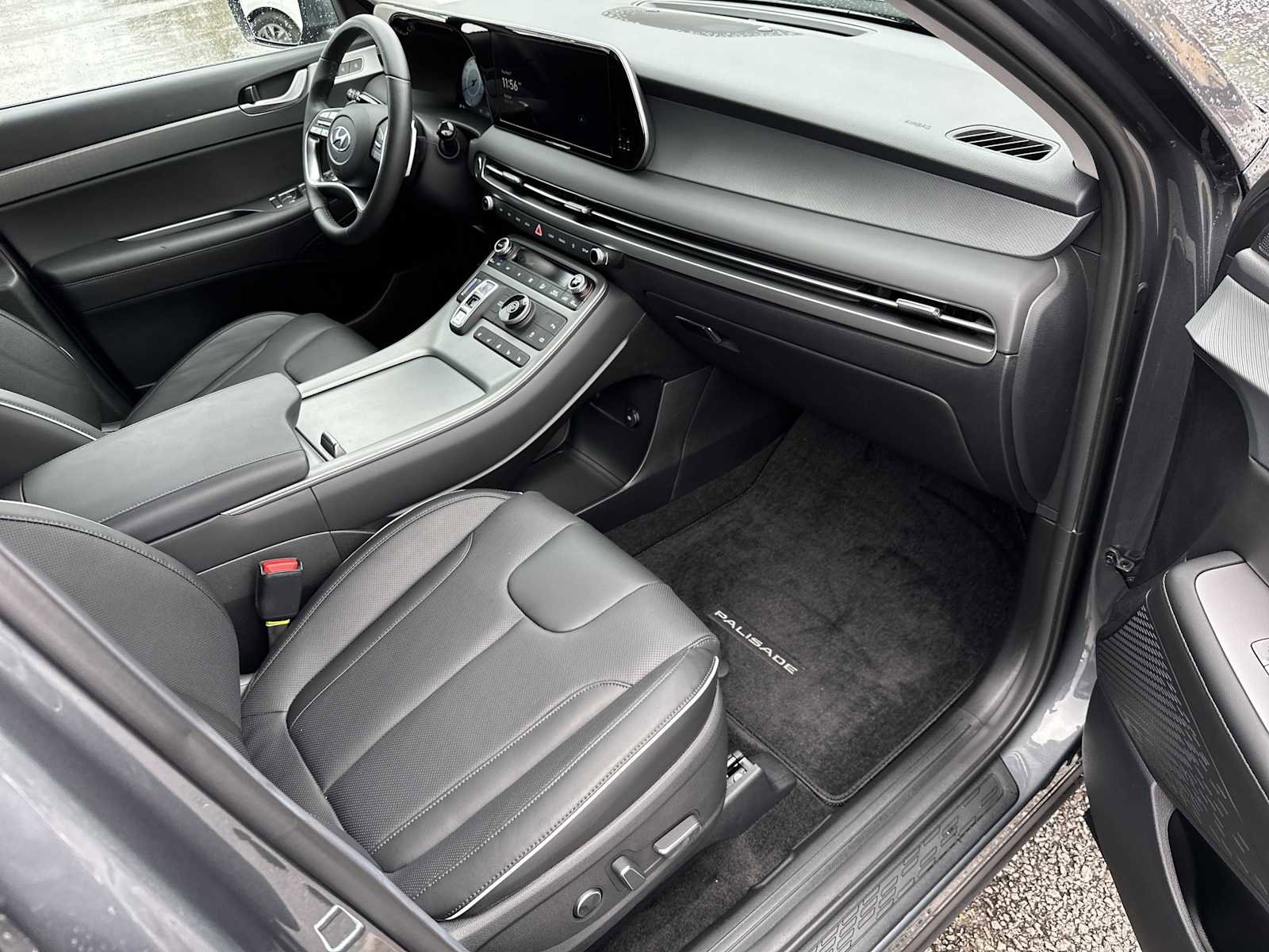 Used 2025 Hyundai Palisade SEL FWD image 28