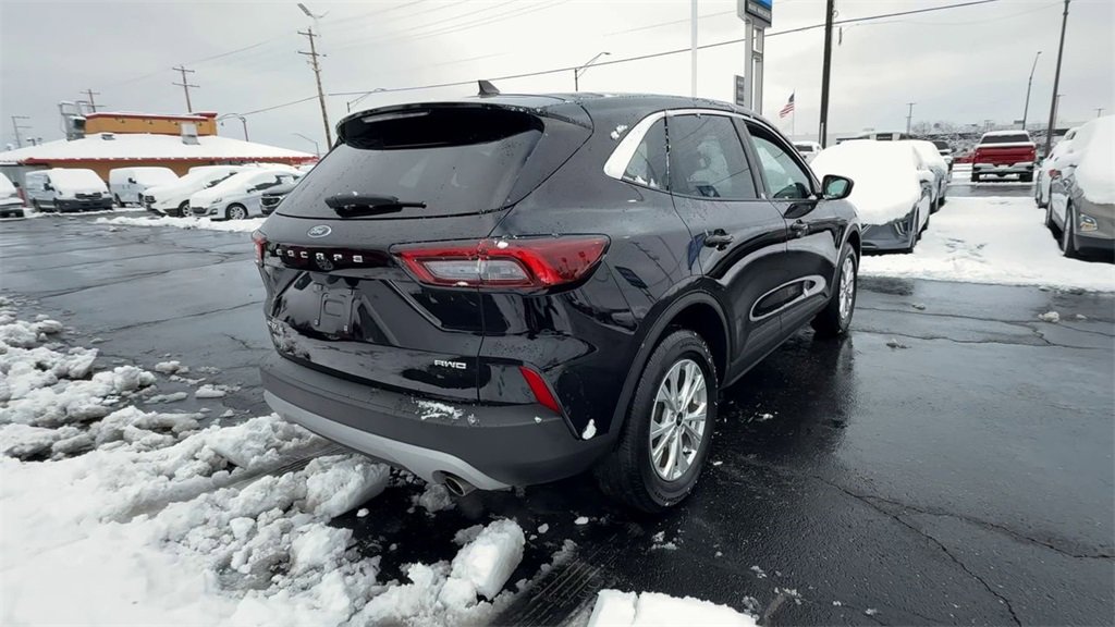 Used 2023 Ford Escape Active image 8